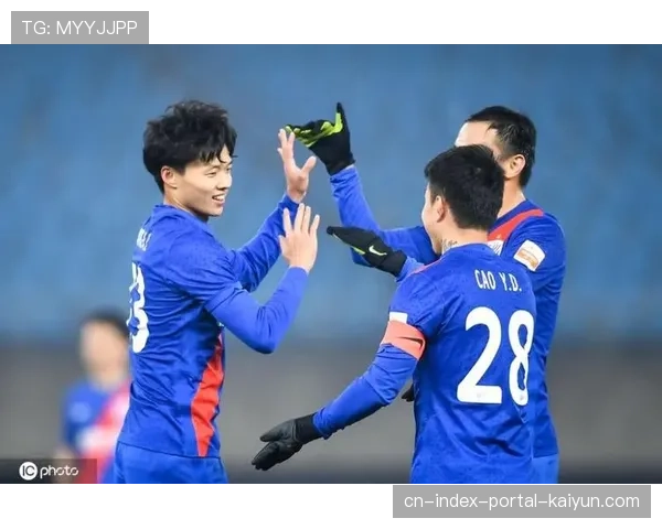 申花边后卫推进能力 杨泽翔换下汪海健调整防守平衡